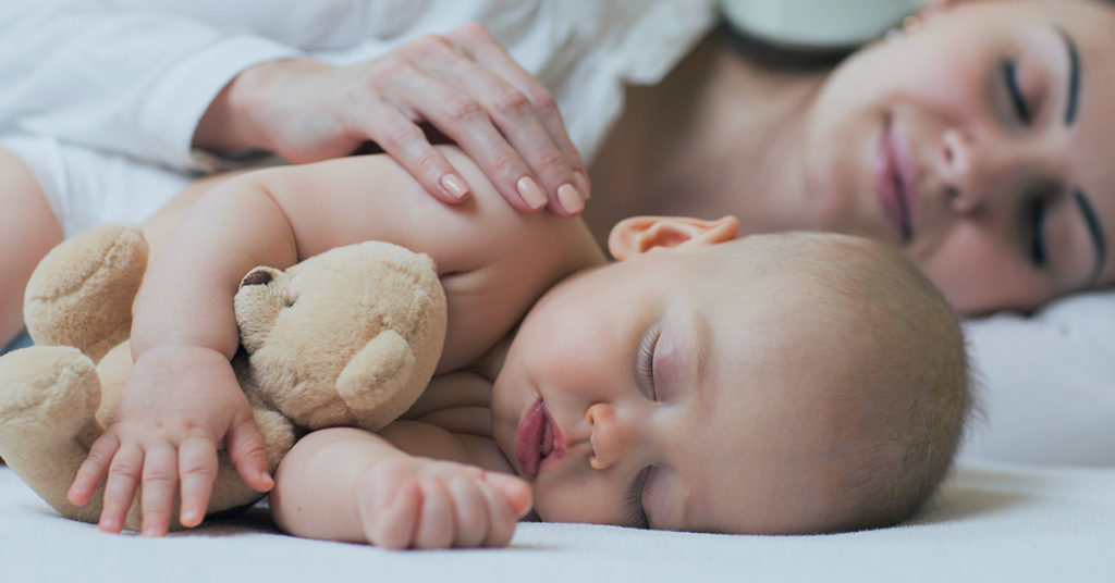 Study Finds Moms Are Happier When Their Kids Have Early Bedtimes - Featured image
