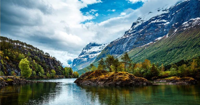 Arctic Norway will soon be home to the world’s first energy-positive hotel - Featured image