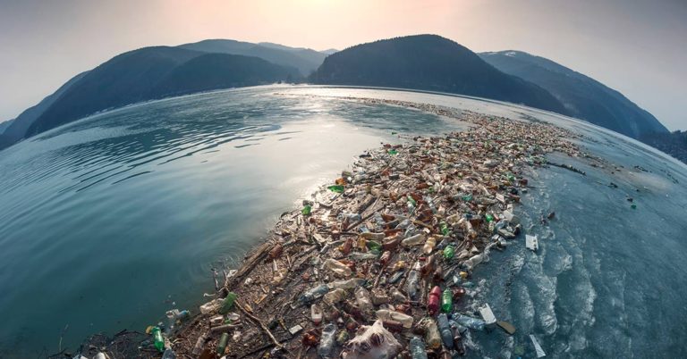Hawaii Group Makes Record Haul After Pulling 103 Tons Of Trash From The Pacific - Featured image