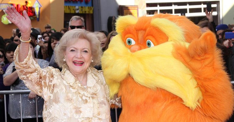 Betty White Held The World Record For Longest TV Career After 82 Years In The Industry - Featured image