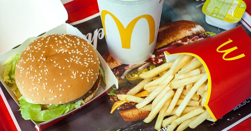 Man Dumps Girlfriend For ‘Cheating’ After Visiting McDonald’s Behind His Back - Featured image