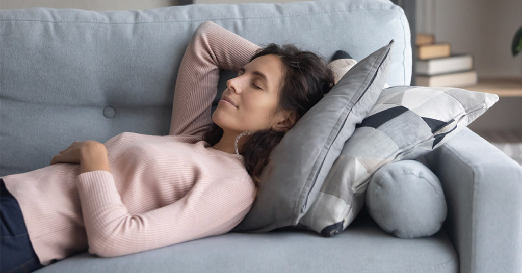 New Study Reveals Some People ‘Need More Sleep’ And Are ‘Born To Nap’ - Featured image