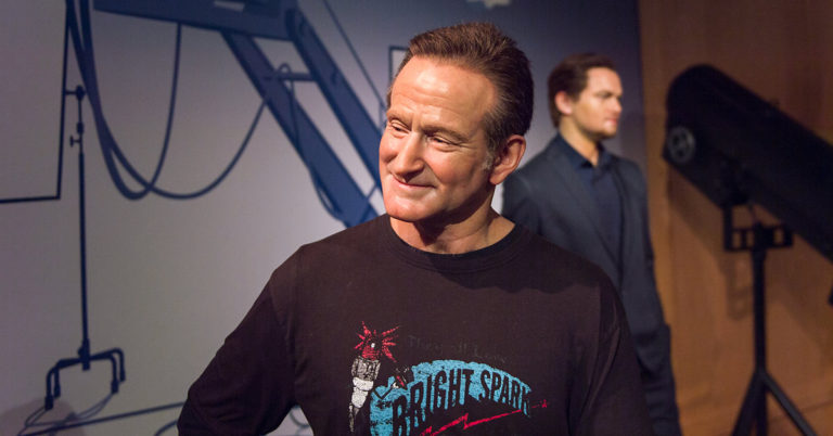 Robin Williams Apparently Made ‘Every Company He Worked For Hire Homeless People And Put Them To Work’ - Featured image