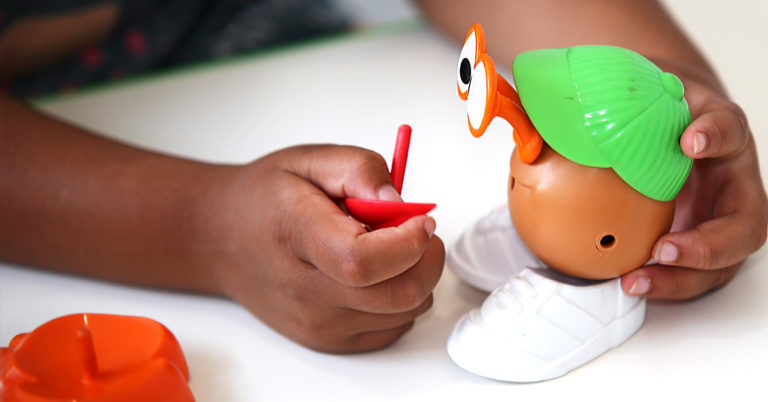 Mr. Potato Head Brand Goes Gender-Neutral And Drops The ‘Mr.’ - Featured image