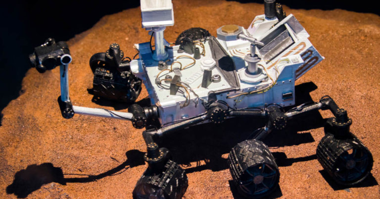 Woman Immigrates to US with $300; Now a Flight Director on NASA Mars Rover Team - Featured image