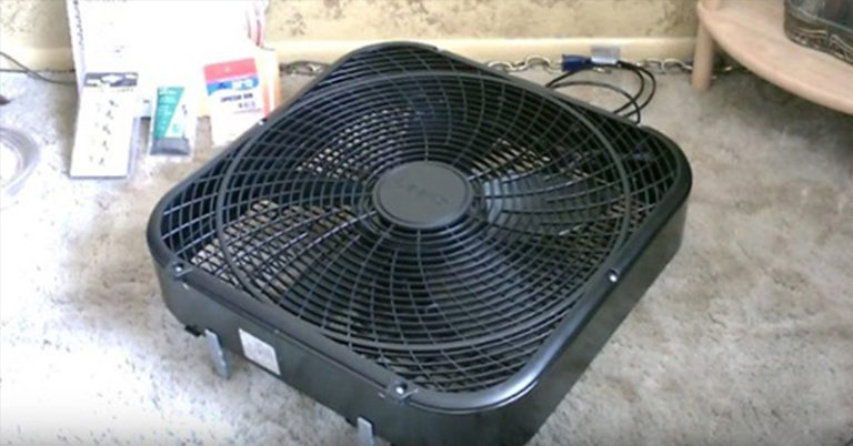 The Quick and Easy DIY Way to Turn a Fan into an Air Conditioner - Featured image
