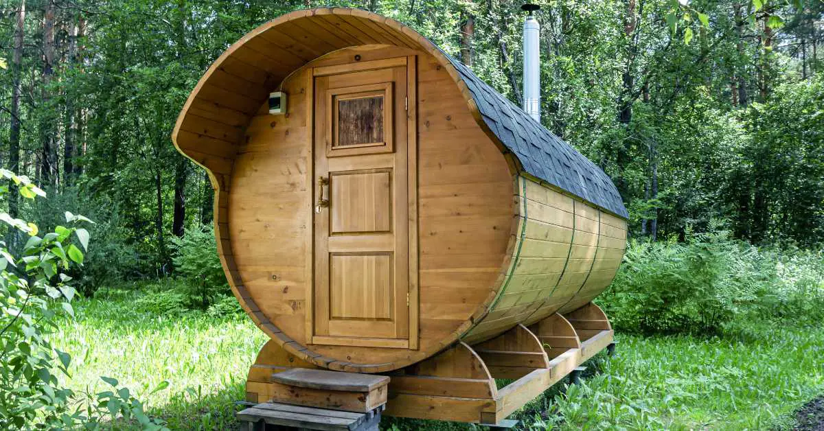 giant wine barrel cabin