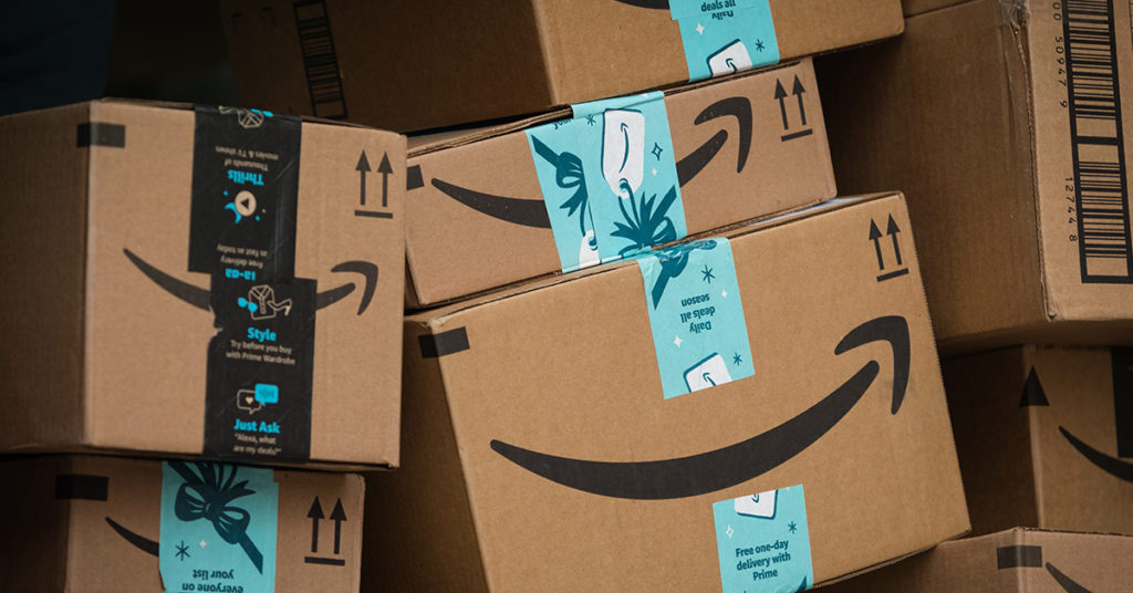 Please Bow Down to the Woman Who Saved All Her Amazon Boxes to Prank Her Husband - Featured image