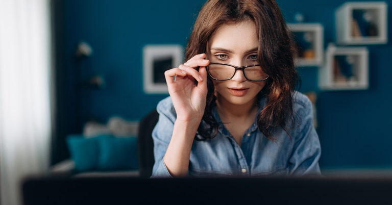 Can You Spot The Hidden MAN In This Vintage Bear Graphic? - Featured image