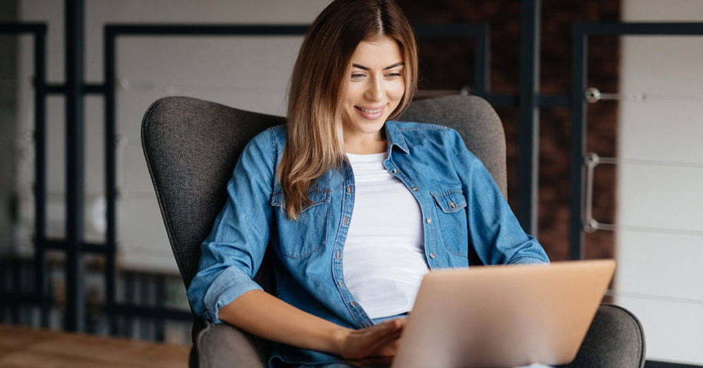 Who Is The ‘Dumbest’ Person In This Picture? - Featured image