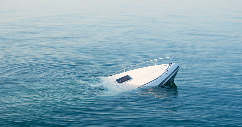 Divers find man alive in boat at bottom of the ocean 3 days after it capsized - Featured image