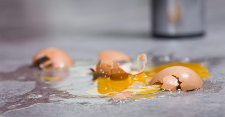 How Many Eggs Are Left? People Are Left Confused By This Tricky Puzzle About Eggs - Featured image