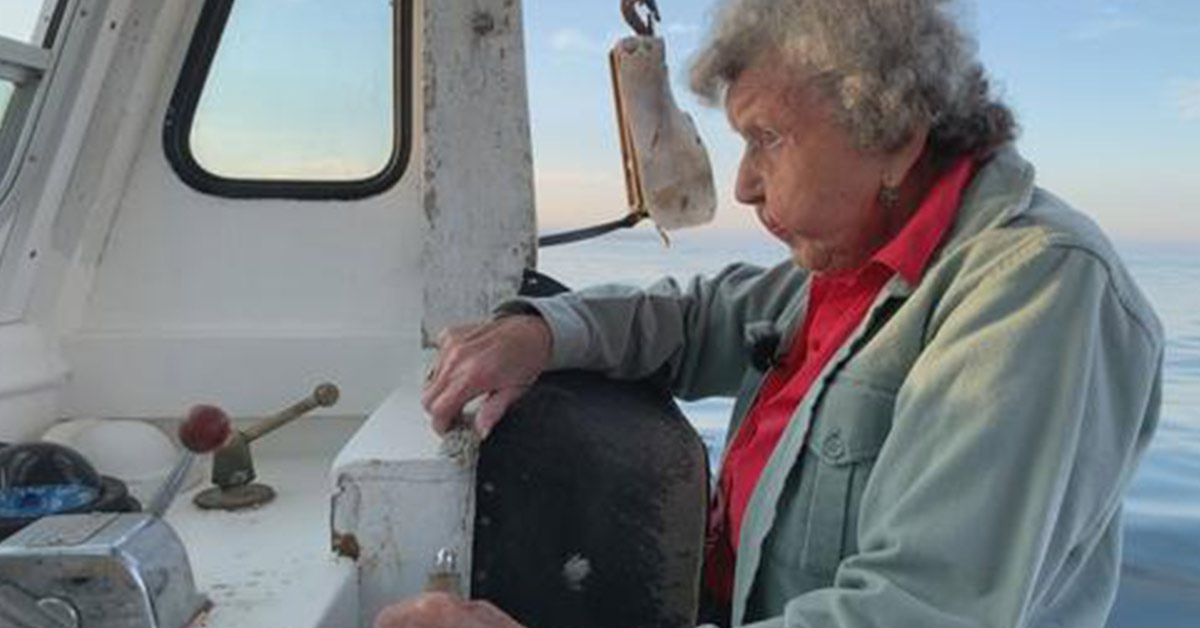 Maine woman may be the oldest person in the world lobstering Tiffy