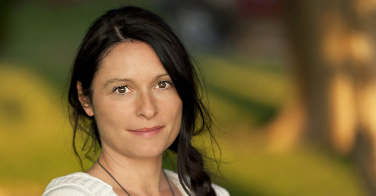 Photographer Captures Women From All Over The World To Challenge The Way We See Beauty - Featured image