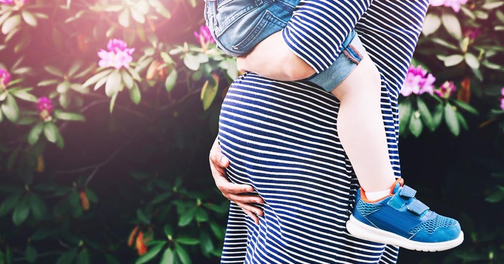 Nine-Year-Old Son Supports His Mom Through Labor and Birth - Featured image