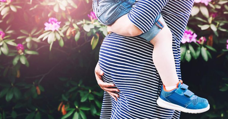 Nine-Year-Old Son Supports His Mom Through Labor and Birth - Featured image