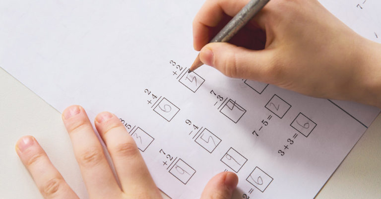 Dad Calls Out Teacher’s ‘Sickening’ Note Left In Son’s Homework - Featured image