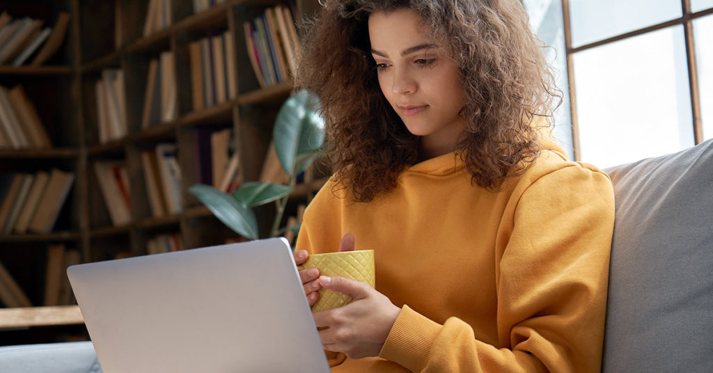 Eye Test: Can You Spot The Dog Hiding In This Photo Of Flowers In 10 Seconds? - Featured image