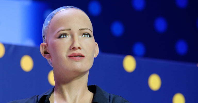World’s First Robot Citizen Sophia Said She Wants To Have A Baby - Featured image