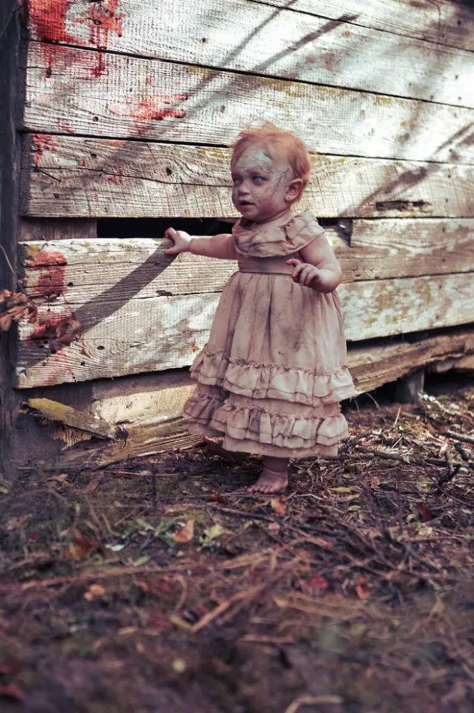 zombie child halloween photoshoot