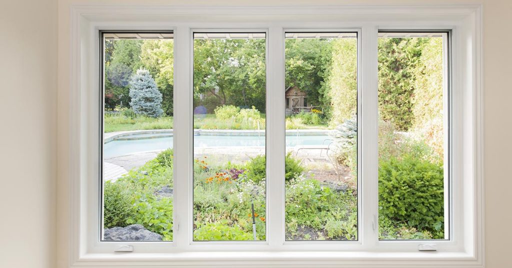 Man Builds Rotating House So That His Wife Has Changing Views - Featured image