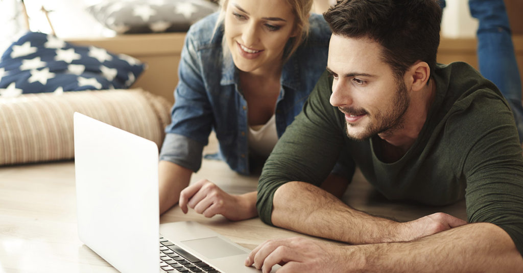 Can You Spot The Differences In These Portraits? - Featured image