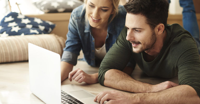 Can You Spot The Differences In These Portraits? - Featured image