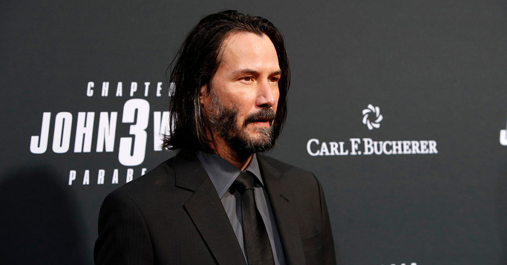 Keanu Reeves Does Not Wear Branded Clothes or Live in a Mansion, but He Donates His Money to the Needy - Featured image