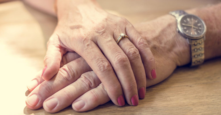 This bride didn’t have a gown or photographer on her wedding day. A hospice caregiver helped her redo it, 77 years later. - Featured image