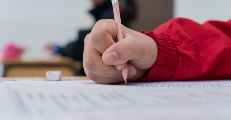 Three Young Geniuses Among the Highest IQs Ever in the World - Featured image