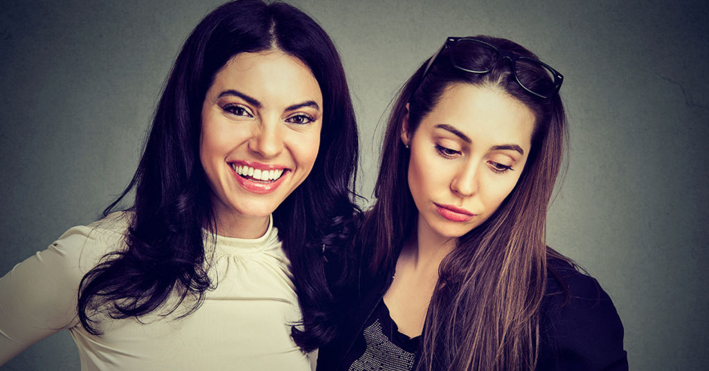 After a man passed away, the will he left behind pitted his two girls against each other, as one received the house they grew up in while the other got a dirty dish – a short story. - Featured image