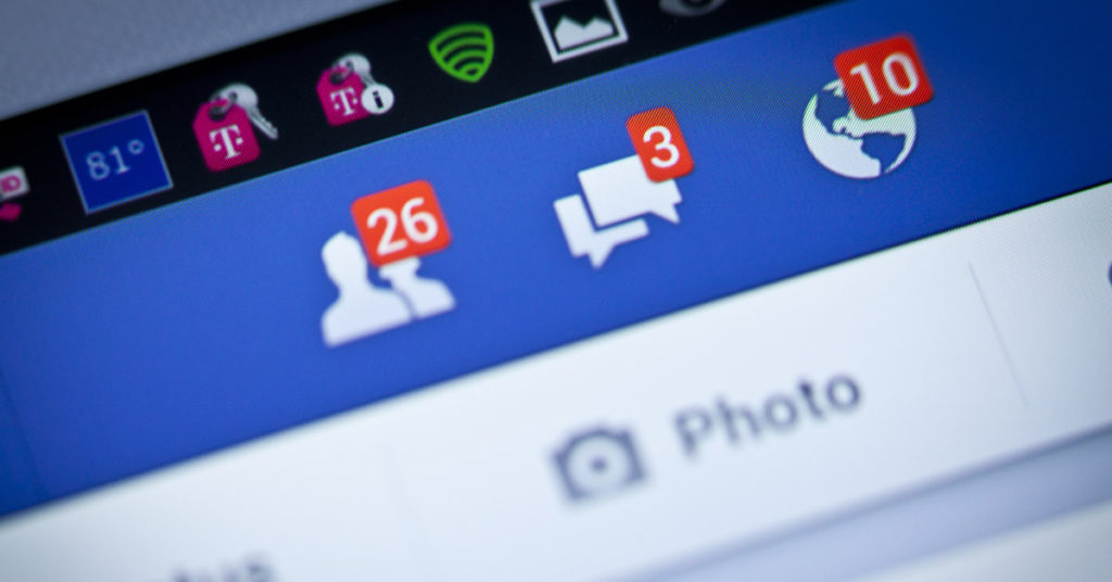 Rude woman calls tatted man a ‘dirty biker’ so he reveals who he truly is on Facebook - Featured image