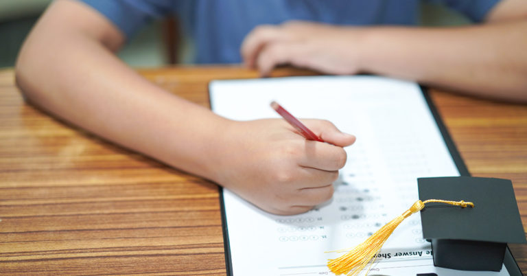 18 Schoolkids Who Bring New Meaning to “Logic” - Featured image