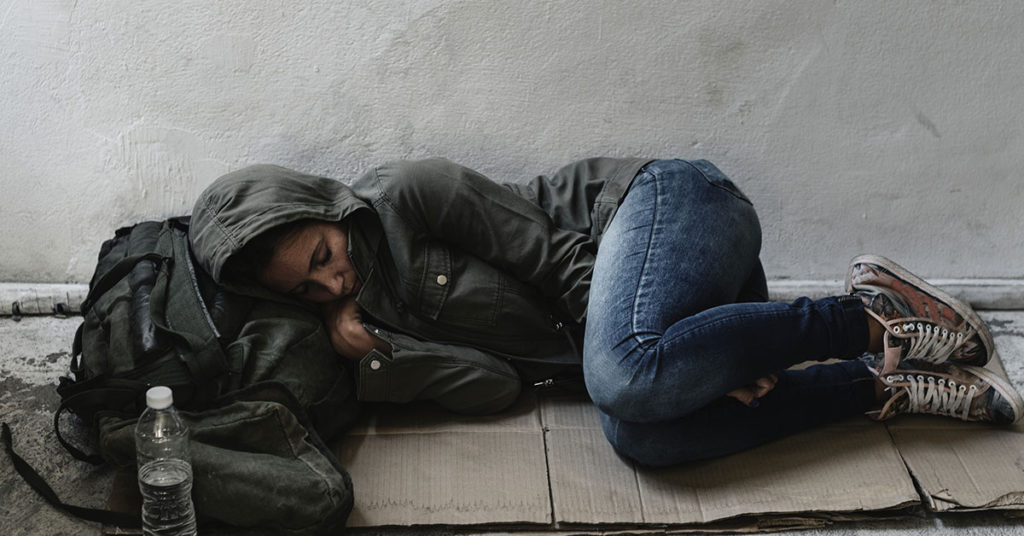 Homeless Young Woman Marries Old Man without Knowing He Is a Millionaire – a Short Story - Featured image