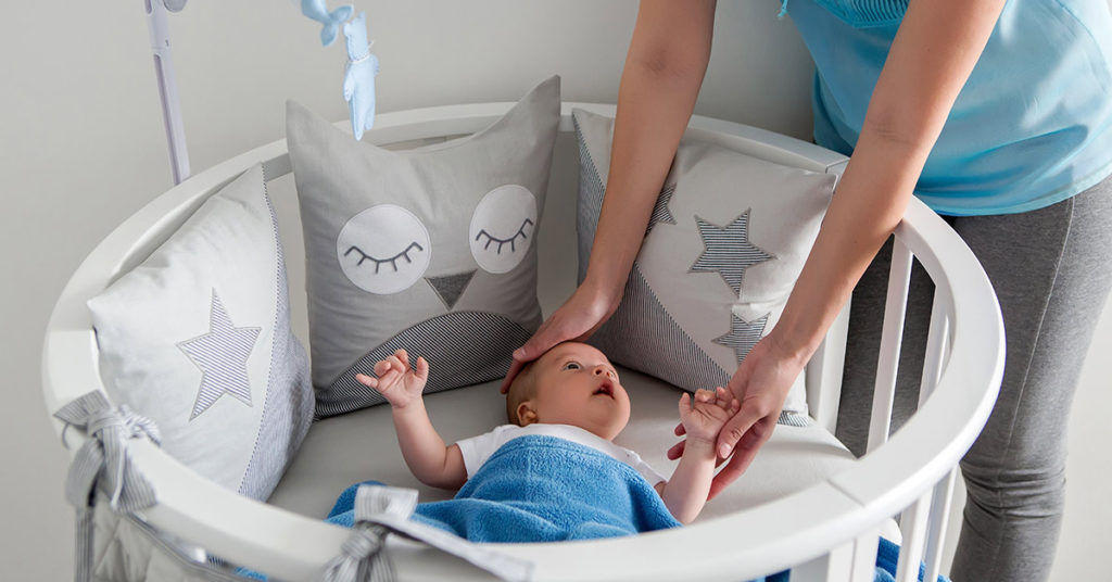 Lonely Mom Is Praying over Sick Baby in Crib When a Man Walks up to Her Doorstep — a Short Story - Featured image