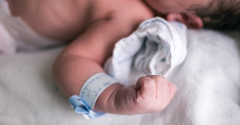 ‘Horrified’ Parents Abandon Newborn in Hospital, but a Woman Immediately Asks ‘When Can I Take Him?’ - Featured image