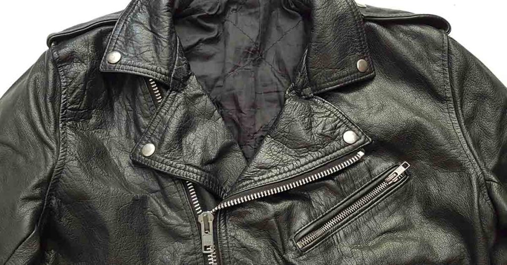 Daughter Inherits Nothing but Old Jacket from Millionaire Dad, Sees Tiny Pocket Sewn to It — a Short Story - Featured image