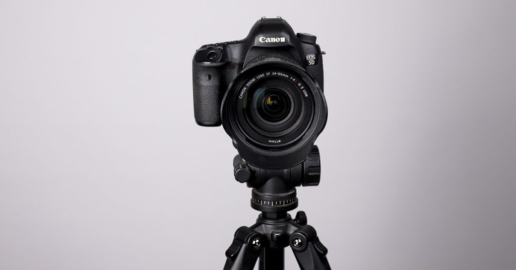 This father took the same picture with his son every year for 29 years. The last picture will touch your heart - Featured image