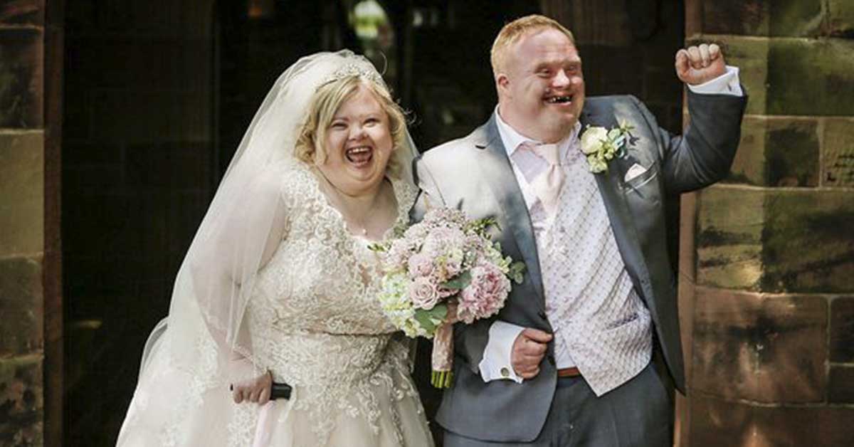 Couple with Down Syndrome Fall in Love at First Sight & Marry