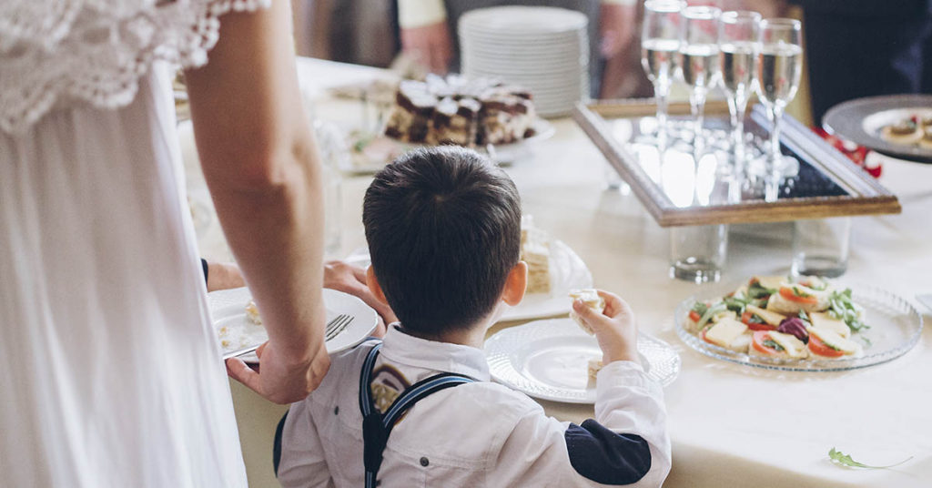 2-year-old can’t contain his joy when he sees mom in her wedding dress: ‘The sweetest moment of my life’ - Featured image