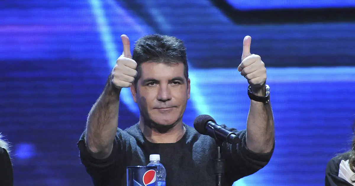 Somon Cowell giving thumbs up