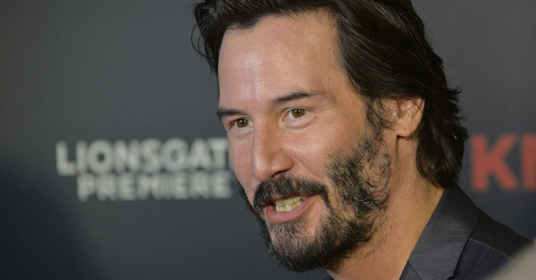 Keanu Reeves Praised For Patiently Answering Young Autograph Seeker’s Barrage Of Questions At Airport - Featured image
