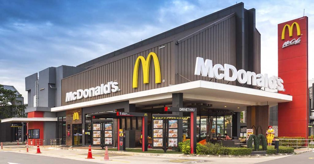 McDonald’s Owner, 90, Had To Close For Renovations. He Kept Paying All Of His Employees - Featured image