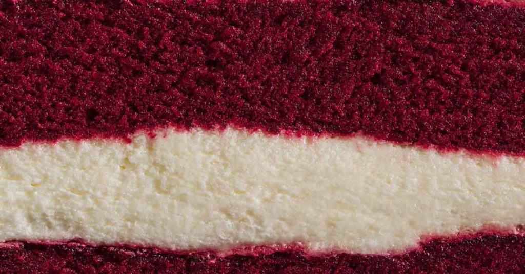 Man on Hospital Bed Sends Internet Into Meltdown as he Turns Out to be a hyperrealistic Cake - Featured image