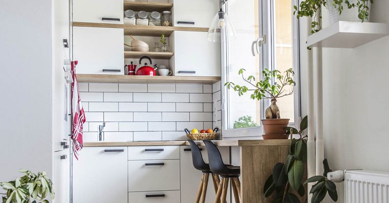 She Built a $15,000 Cottage in the Backyard For a Brother With Autism: ‘The change has been incredible’ - Featured image