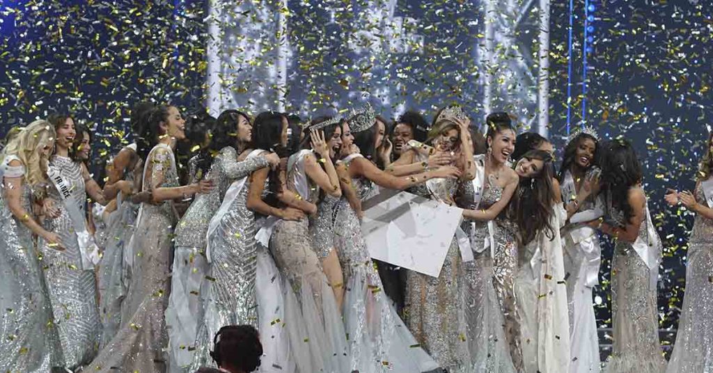 Miss Argentina and Miss Puerto Rico reveal they got married in secret - Featured image