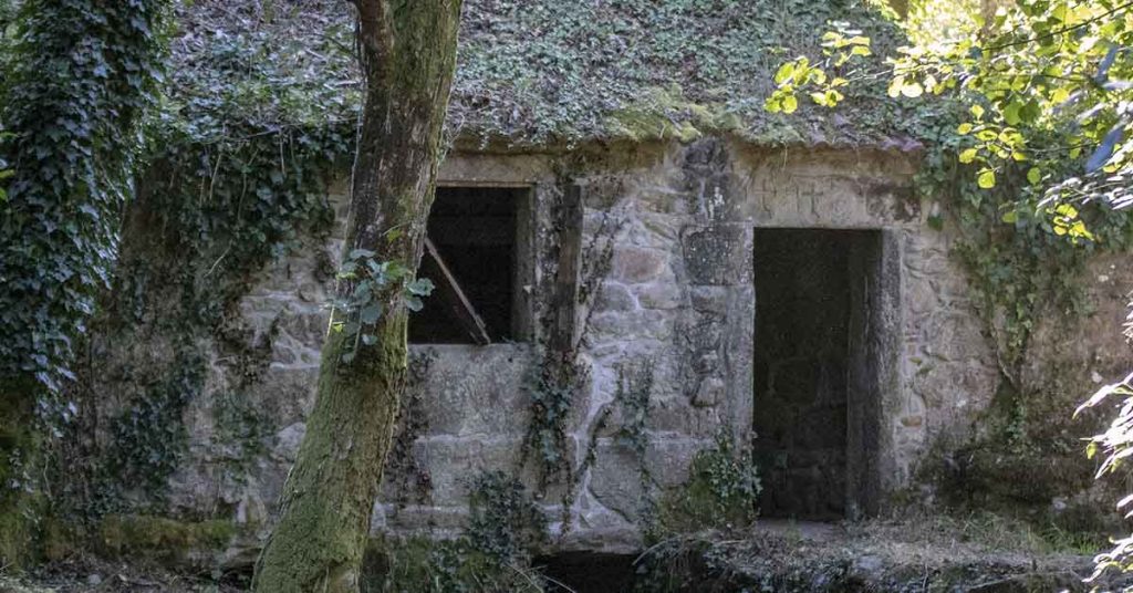Man Bought An Abandoned Stone Cottage In His Village And Turned It Into His First Tiny Home Over 11 Months — Check It Out - Featured image