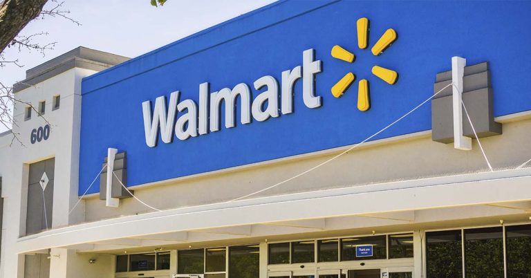 Influencer Raises More Than $180,000 For Elderly Walmart Worker To Retire - Featured image
