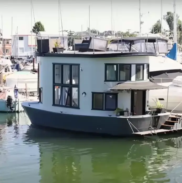 Floating home