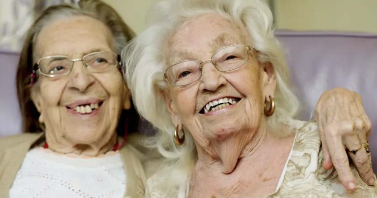 Best friends for 80 years move into same senior home - Featured image
